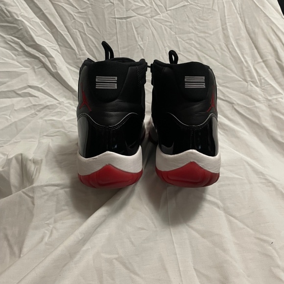 Air Jordan retro 11 Bred 2019 size 13 - Picture 3 of 5